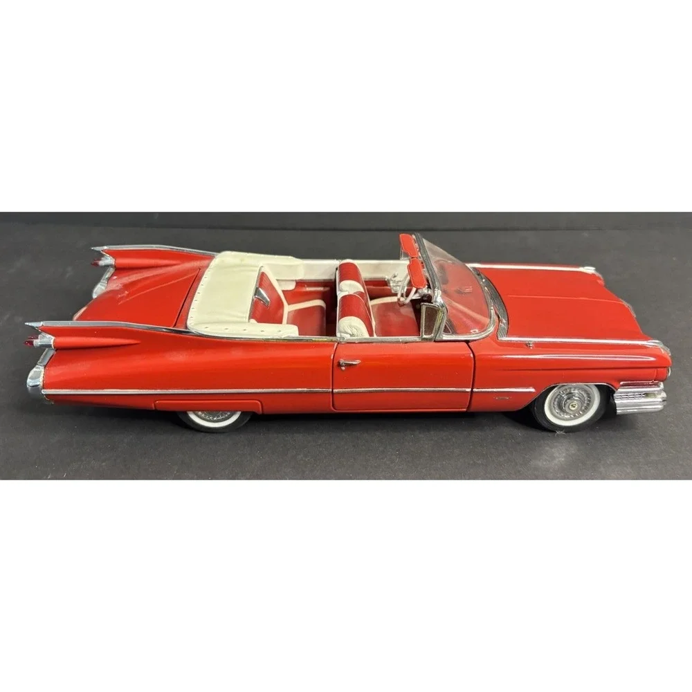 Danbury Mint 1959 Cadillac Series 62 Convertible Red Diecast 1/24 in Box